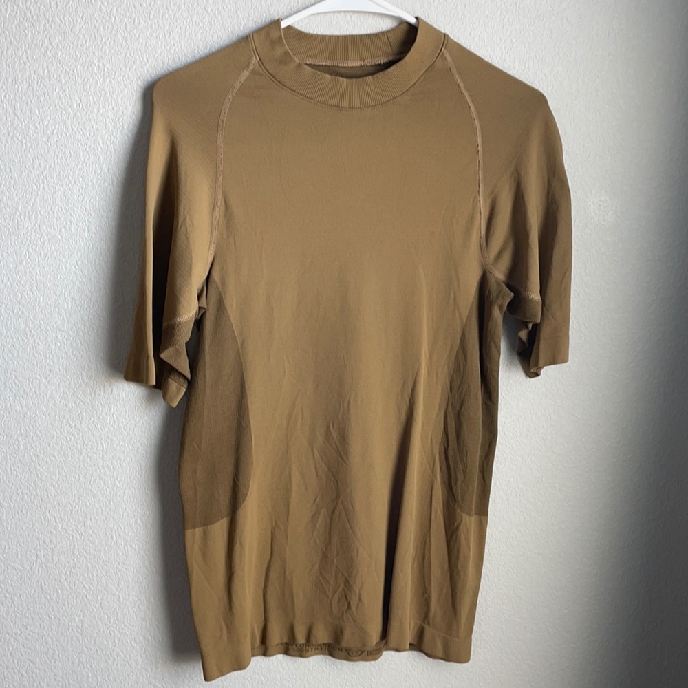 Breathable Adventure Tech Shirt Size M